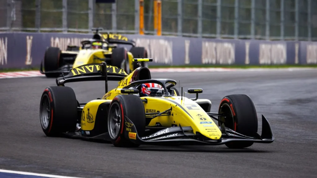 Roman Stanek led the early stages of the race from pole